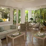 Angelica Hotel 3*