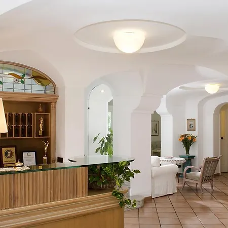 Angelica Hotel